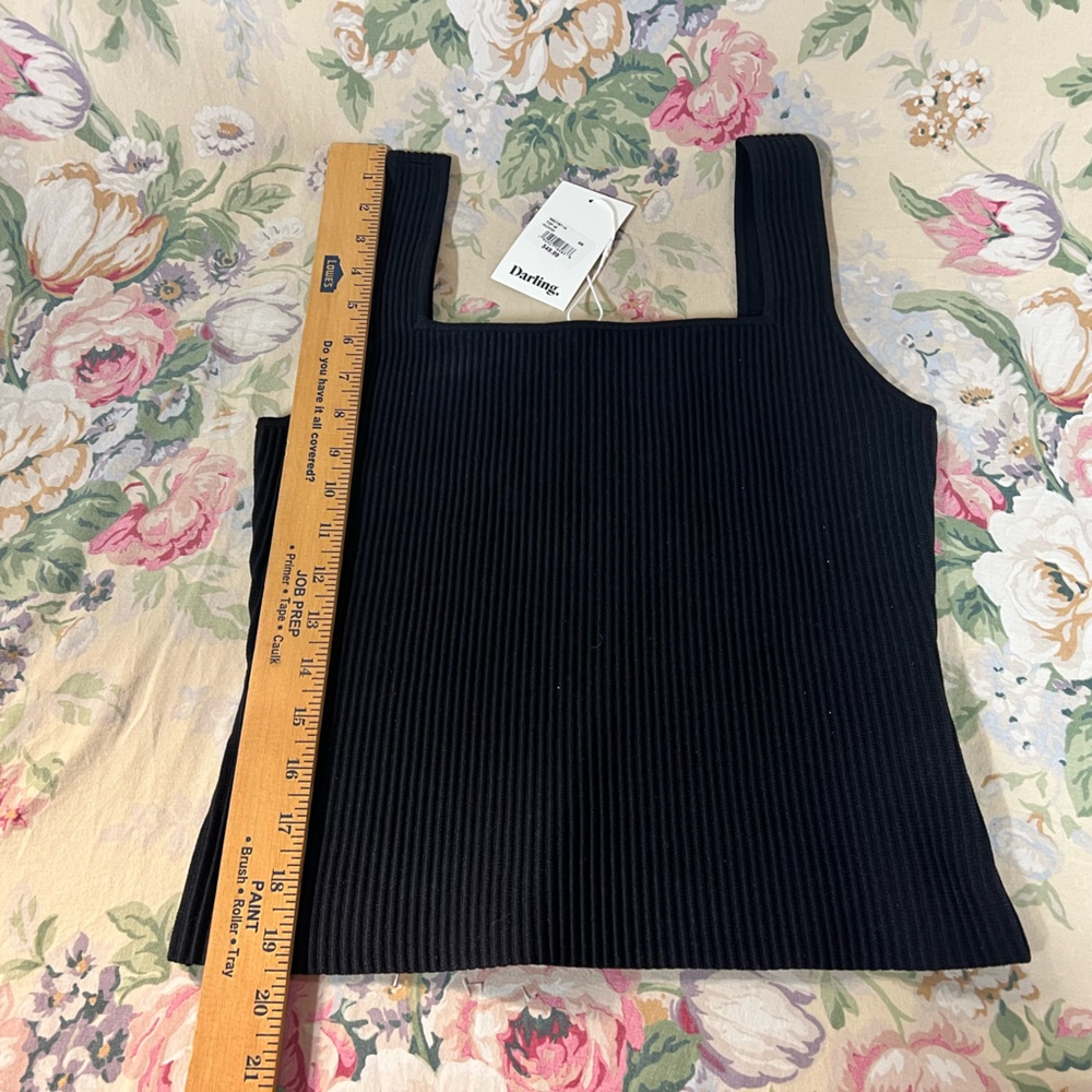 Black Ribbed Tank Top - Picture 14 of 16